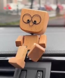 🔥 LETZTER TAG DER AKTION - 50% RABATT 🔥Bezaubernde kleine Holzfigur, die wackelt